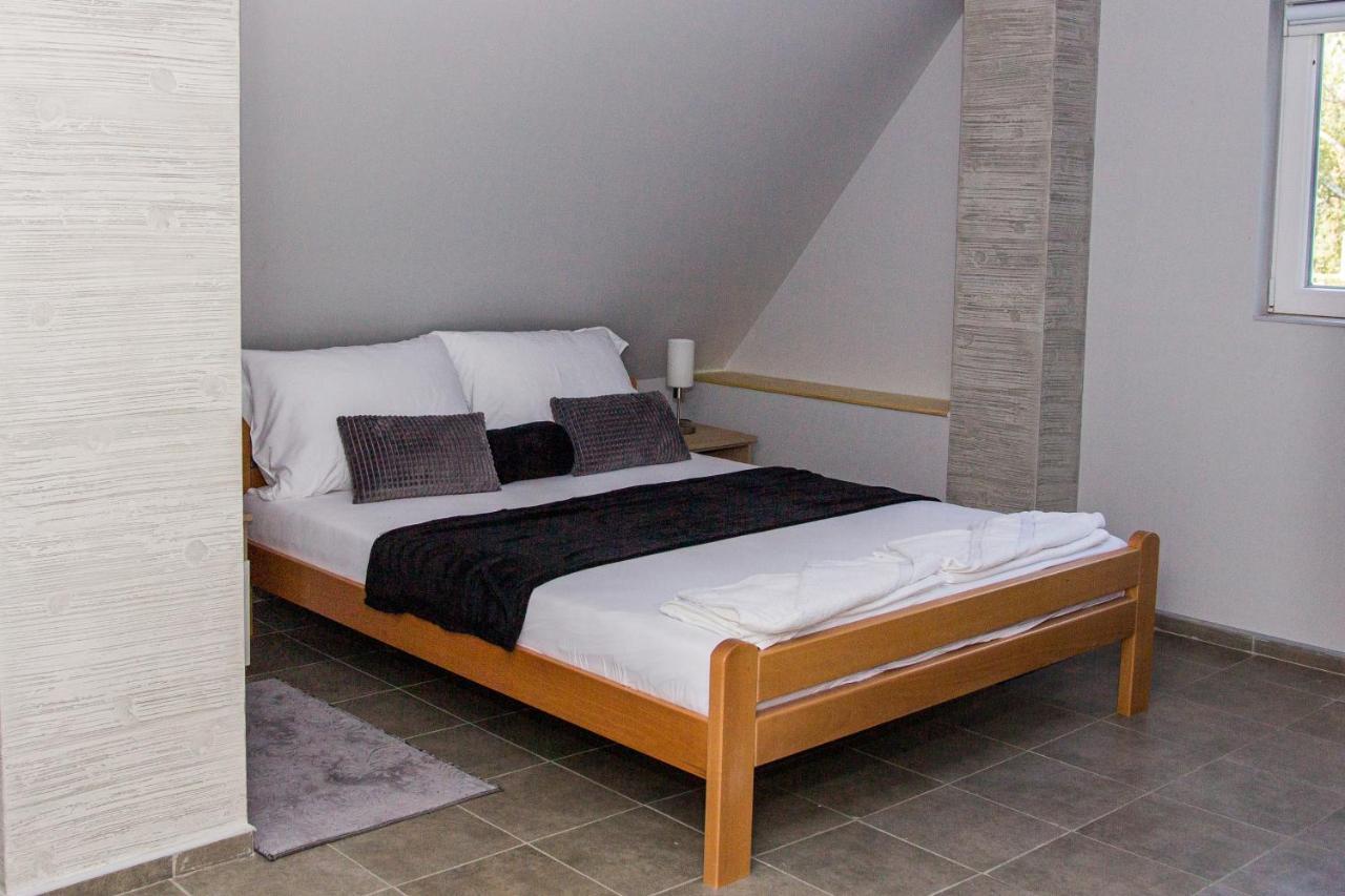 Feher Akac Guest House Palics Kültér fotó